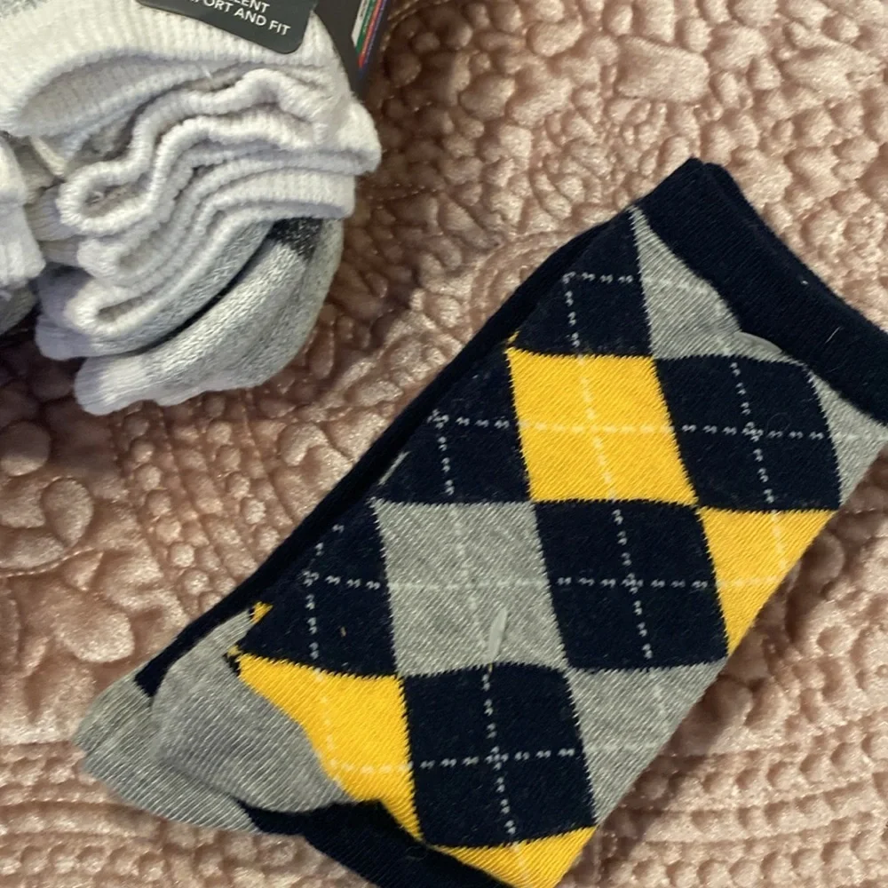 Sock bundle - 10 pair Noshow Fruit of The Loom 2 pair Argyle Crew  Socks